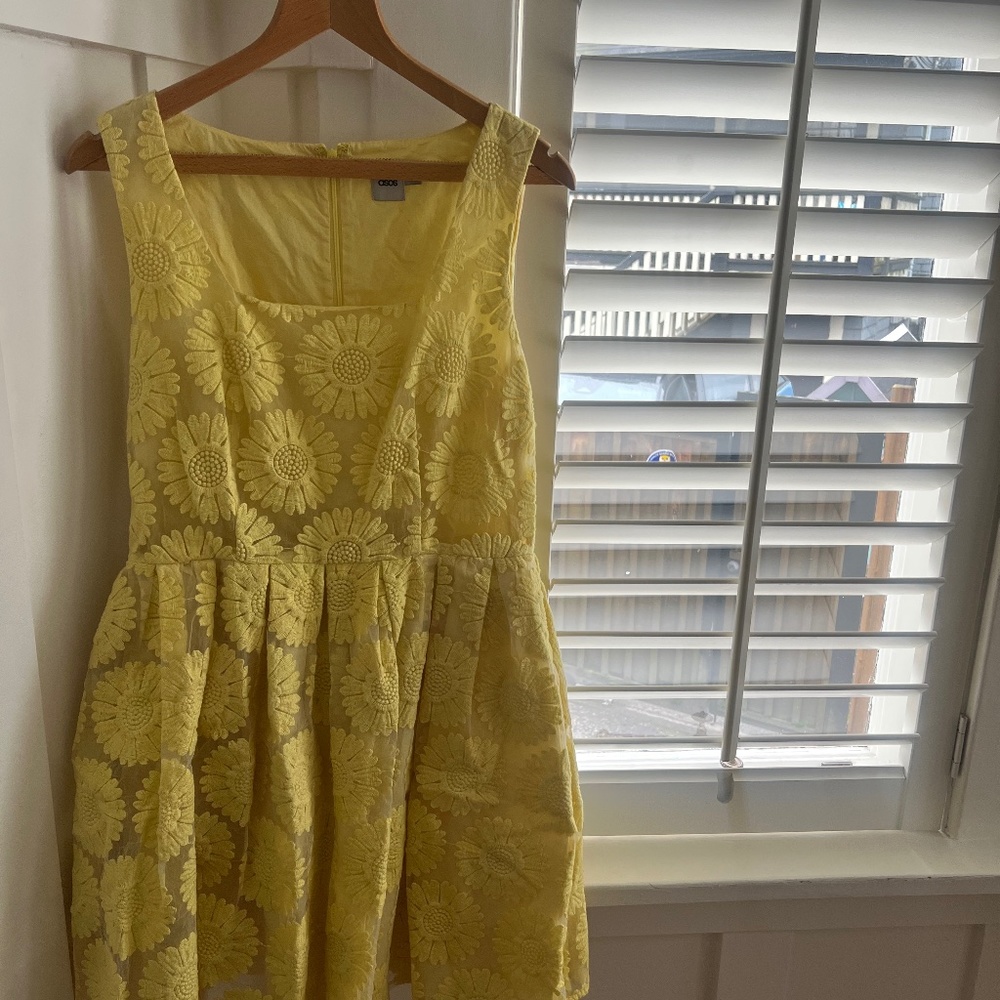 YELLOW FLORAL EMBROIDERED ASOS SPRING DRESS